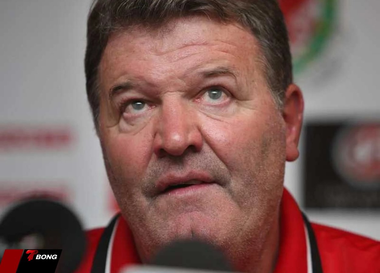 Tình trạng sức khoẻ thất thường của John Toshack